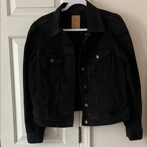 Gap black jean jacket size L